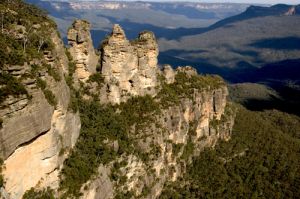 Three Sisters in the Blue Mountains 